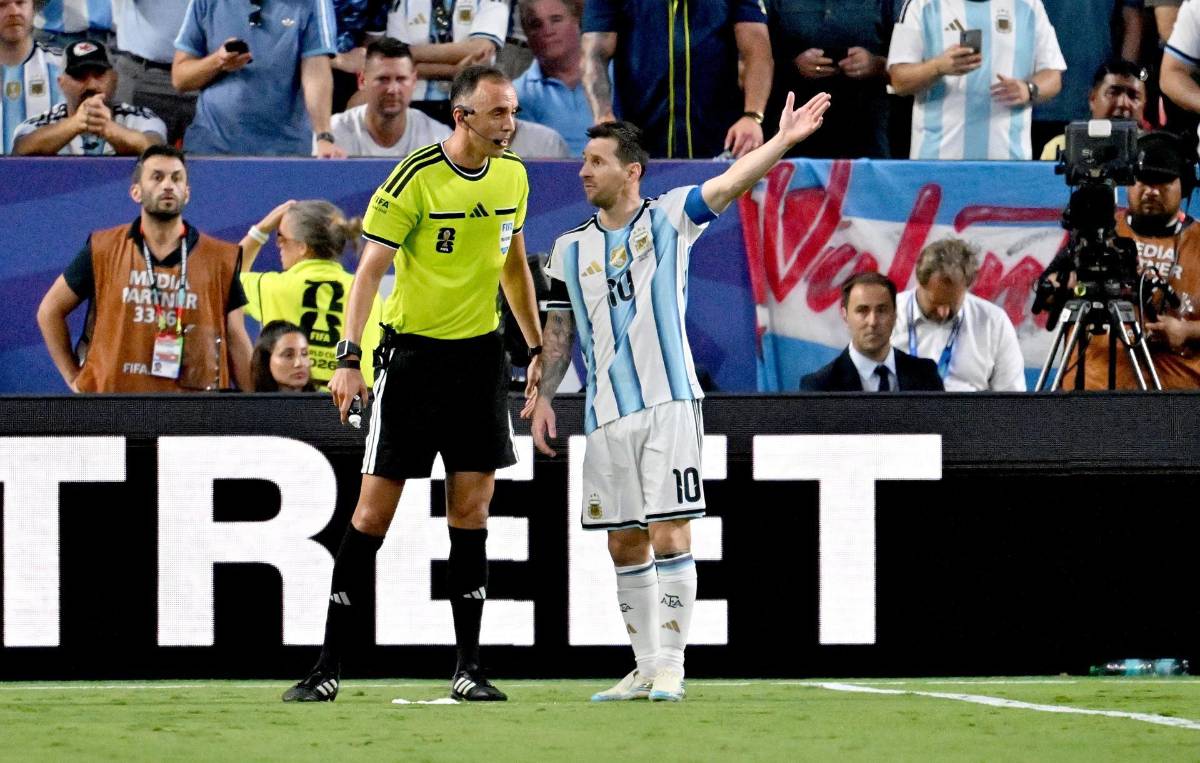 El VAR fue protagonista, pelea de Messi con el árbitro y los héroes de Argentina