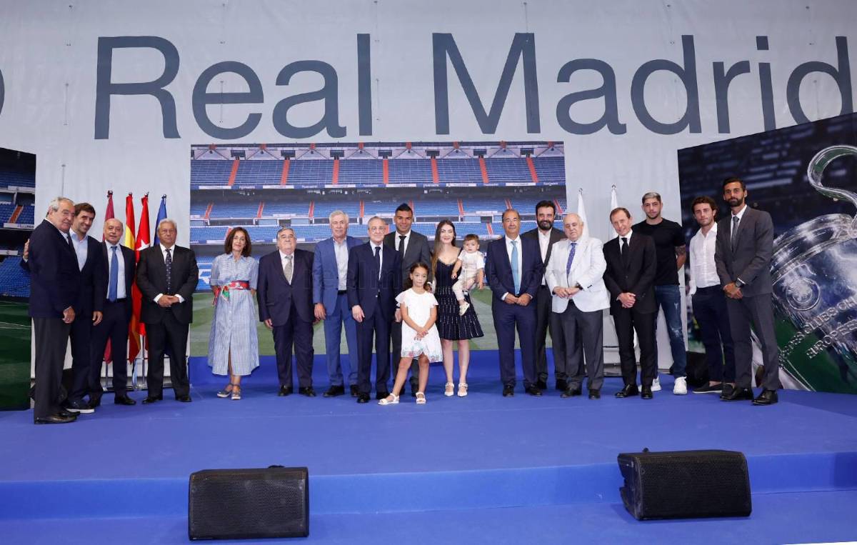 Así fue la emotiva despedida de Casemiro en el Real Madrid: acompañado de su esposa y las lágrimas de Ancelotti y de su pequeña hija