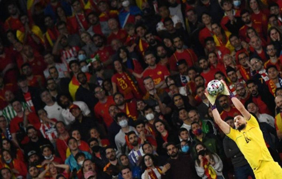 Día de locura y éxtasis en la Eurocopa: Italia despacha a España en tanda de penales