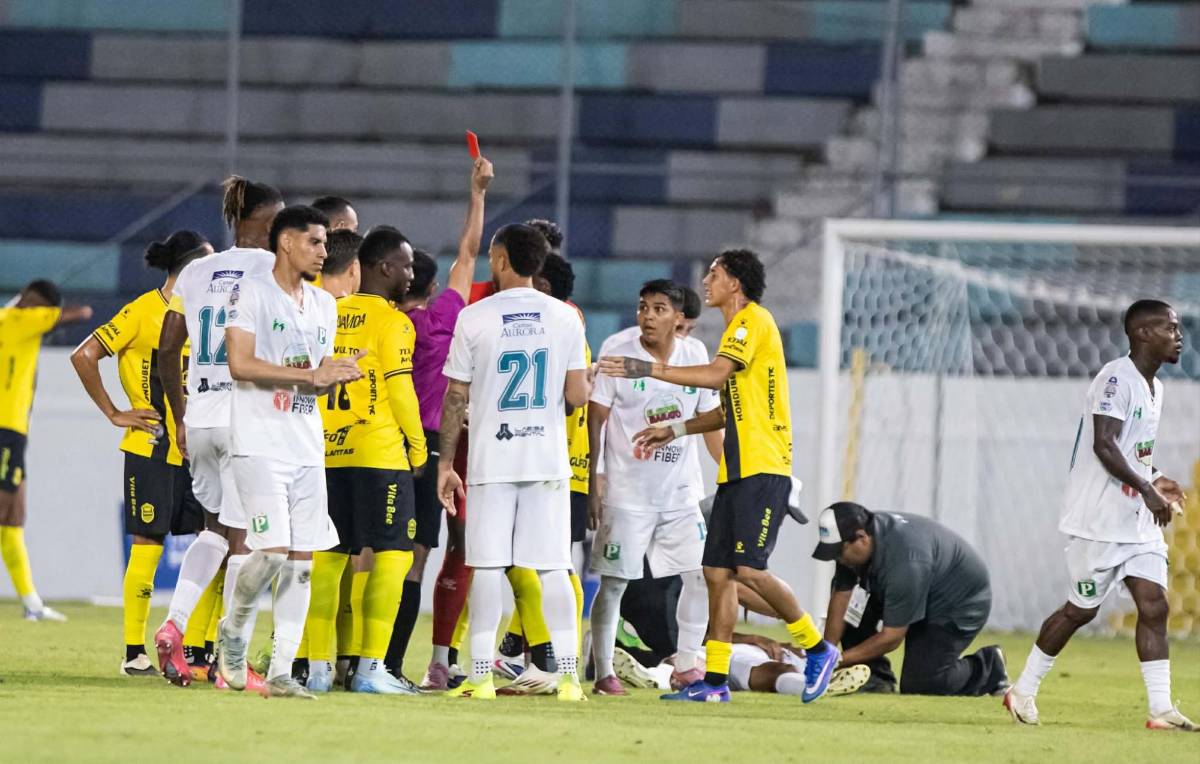 Olimpia, Motagua y Real España perjudicados por los árbitros; Marathón rompe mala racha y lindas chicas en los estadios
