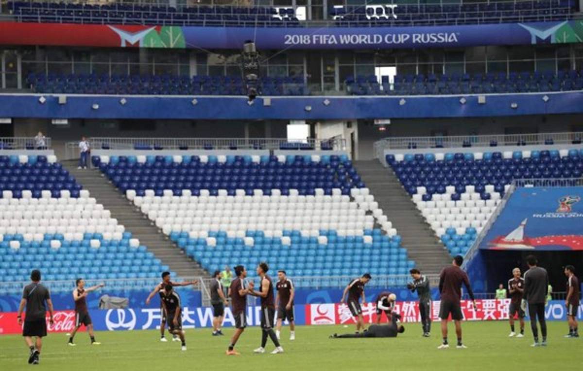 Las curiosidades que se vieron en el entreno de Brasil y México previo a la batalla