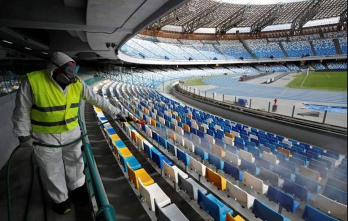 Sin público y sin darse la mano: Así se vivió el Juventus-Inter en Italia por el Coronavirus