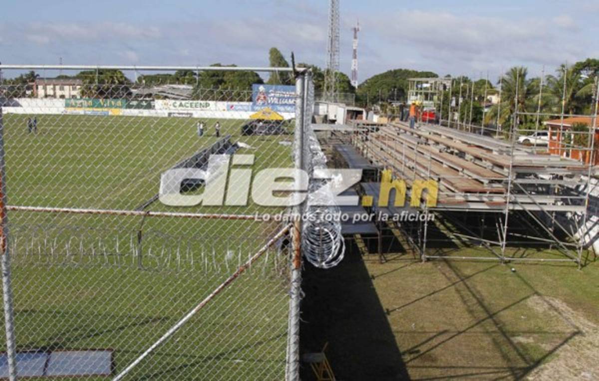 FOTOS: Así son las graderías móviles que se instalan en el Excélsior