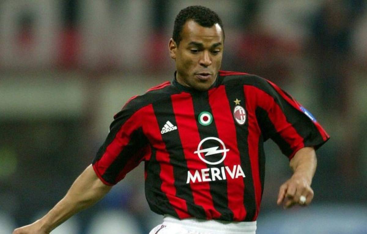 ¡Equipazo! El 11 histórico del Milan que haría 'estragos' en Italia y Champions