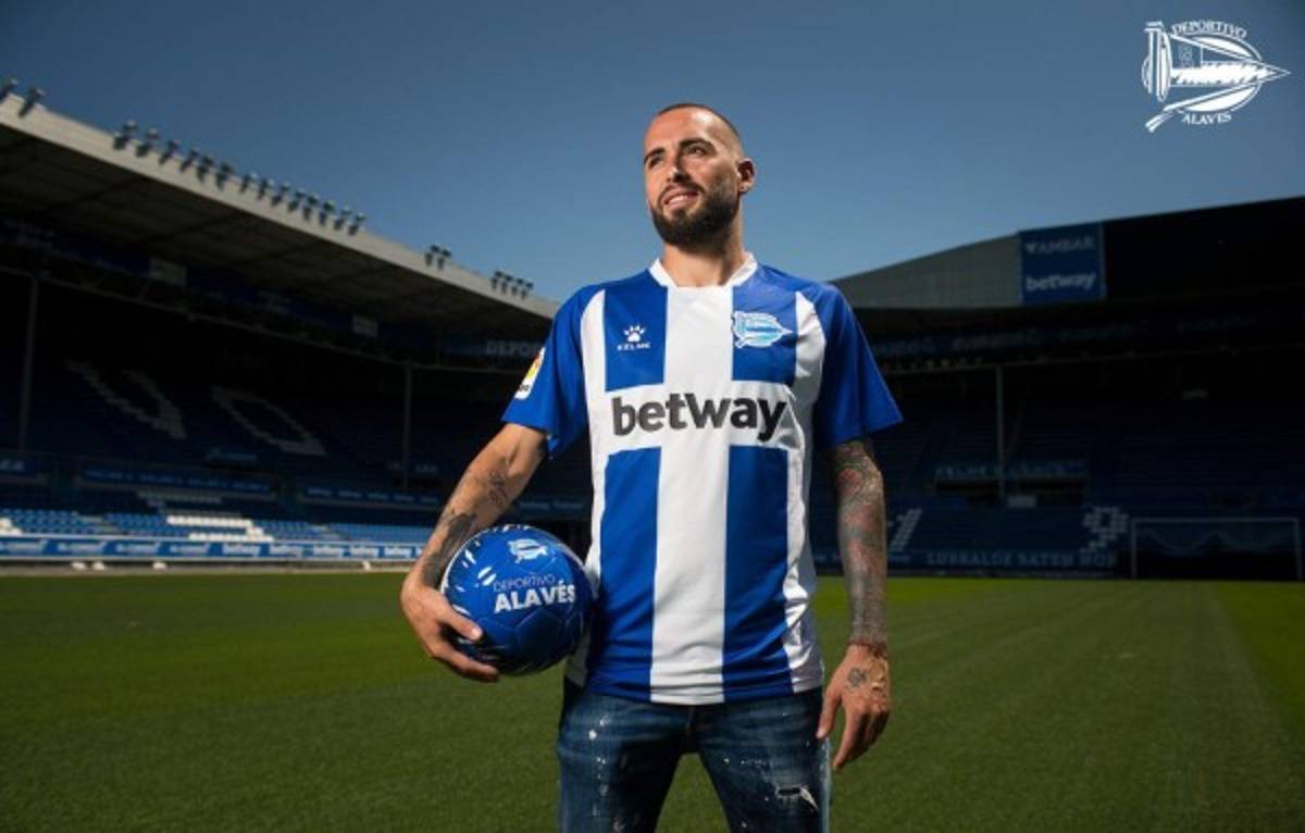 Fichajes: Real Madrid confirma baja y duro anuncio sobre Messi; crack se ofrece al Barça