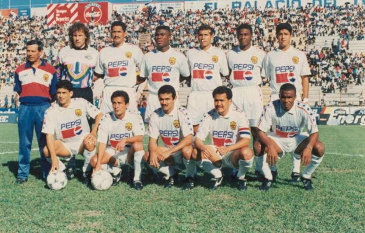 ¡Camisas icónicas! Los 16 uniformes más bonitos que ha lanzado el Olimpia en su historia