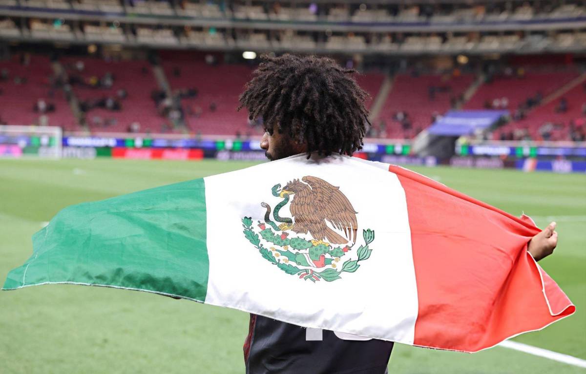 Nueva Caledonia se roba el amor de los mexicanos, ¿qué objeto le dieron al portero de Jamaica que es tendencia mundial?