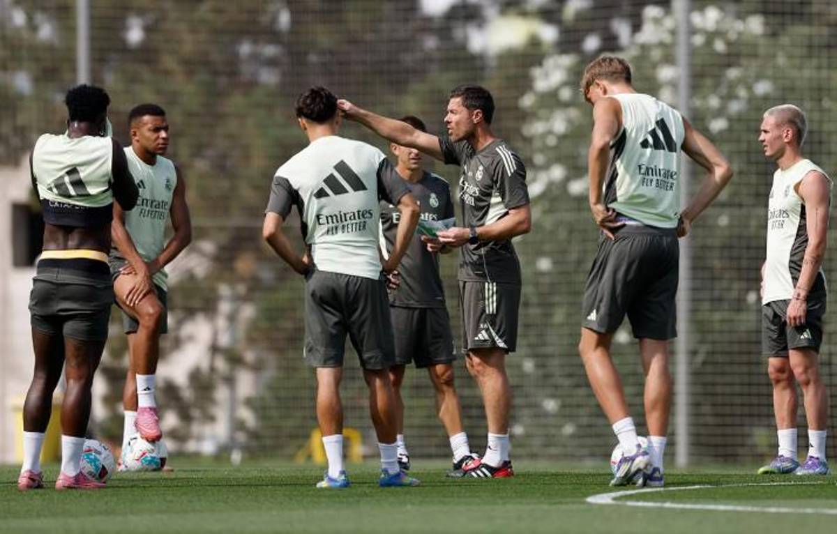 Xabi prepara un castigo: llegó tarde al entrenamiento del Real Madrid y se perdería el partido del martes