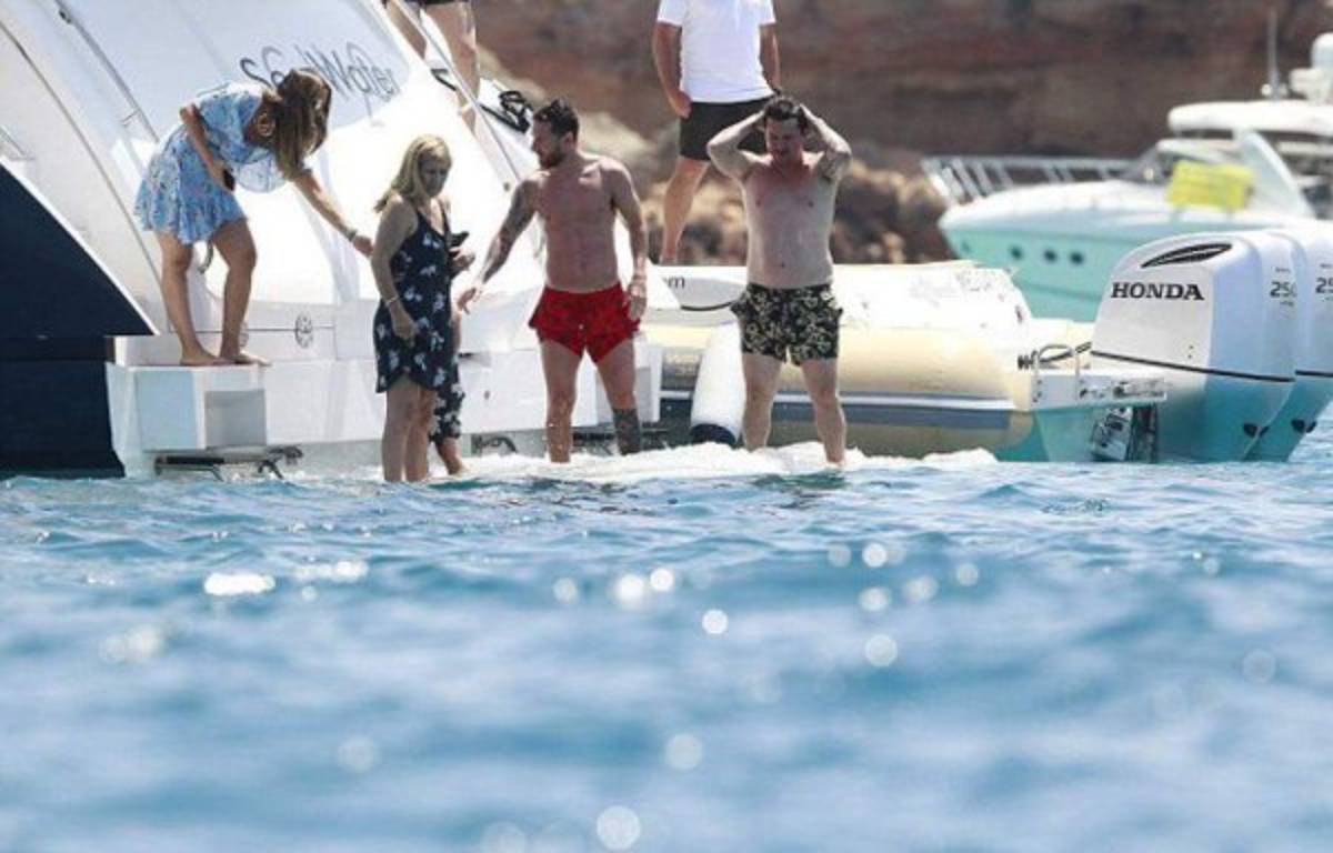 ¡Qué vacaciones! Messi se 'escapa' con Antonella Roccuzzo a Ibiza