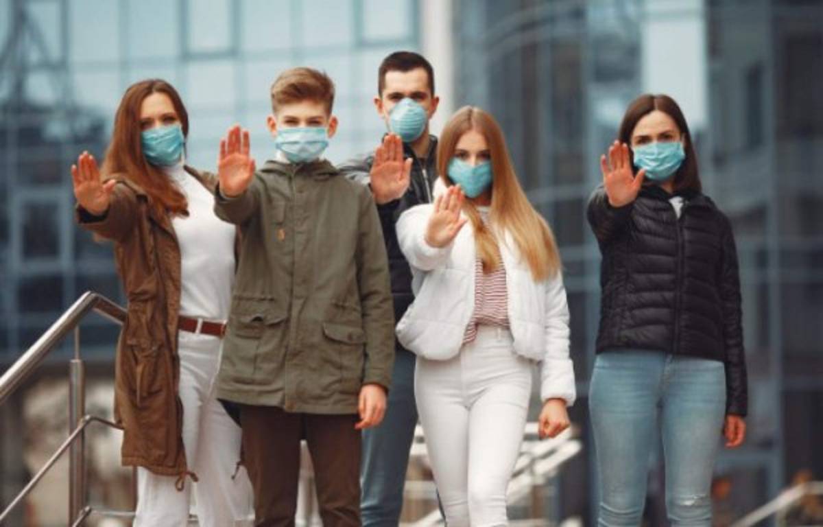 Con tejido inteligente: Así son las nuevas mascarillas que destruyen el coronavirus en un minuto  