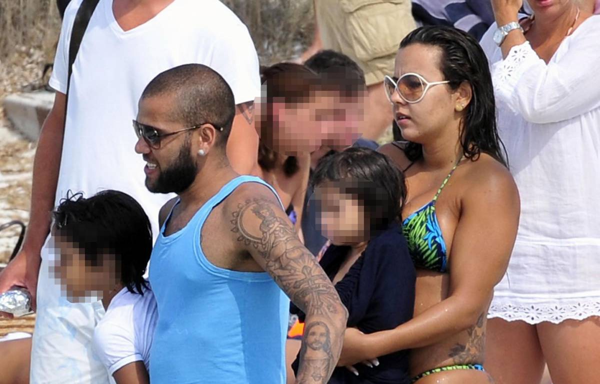 Las revelaciones de la ex esposa de Dani Alves: “¿La mano en el fuego? Pondría el cuerpo entero por él... lo conozco desde hace 22 años”