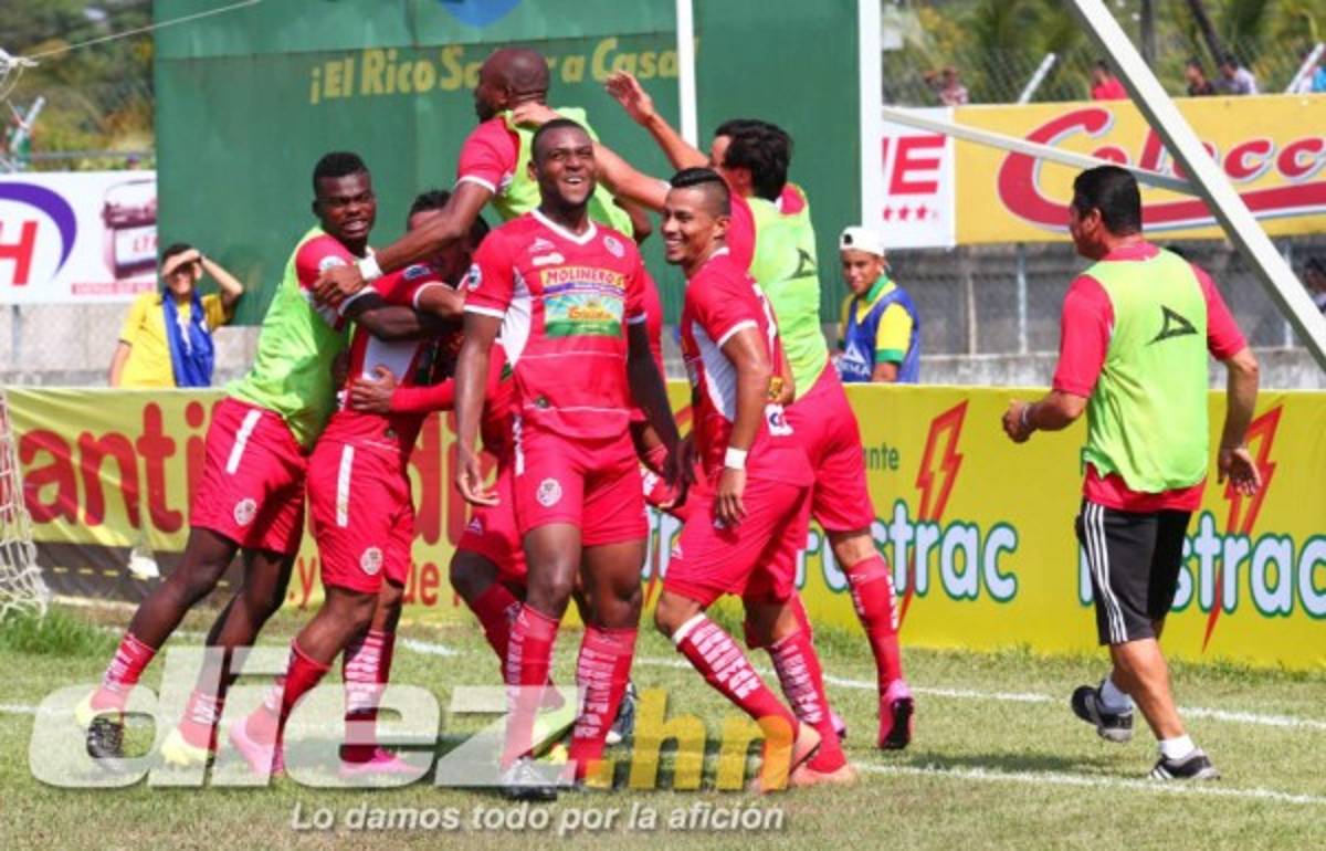 Fiesta en Tocoa: Real Sociedad celebra y va a su cuarta final