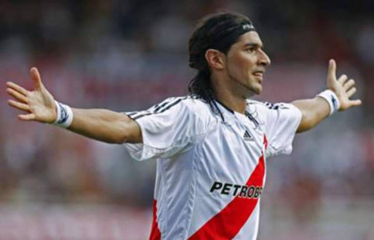 La espectacular carrera de Sebastián el 'Loco' Abreu