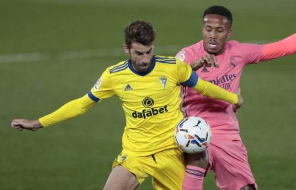 Pensando en Barcelona: El 11 con cambios del Real Madrid para debutar en Champions League  