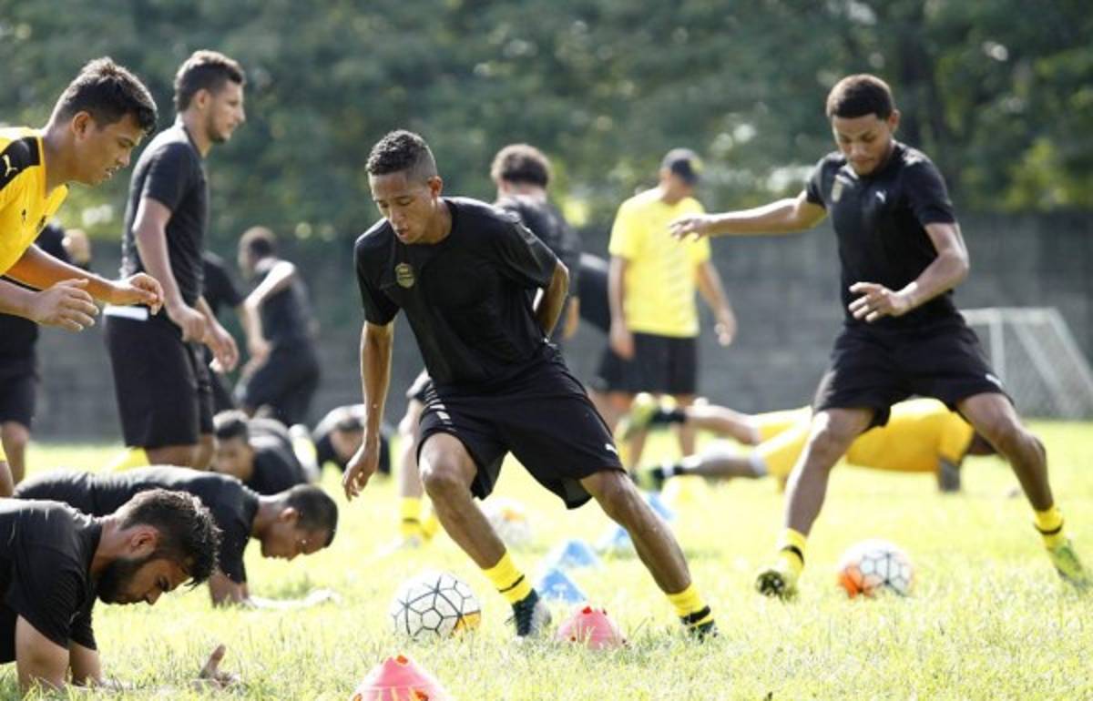 TOP: 10 jugadores llamados a brillar en el Apertura 2016 de Honduras  