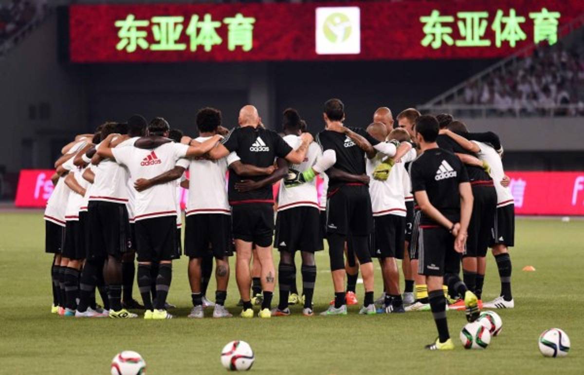 El pequeño que lloró al ver de cerca a sus ídolos del Real Madrid