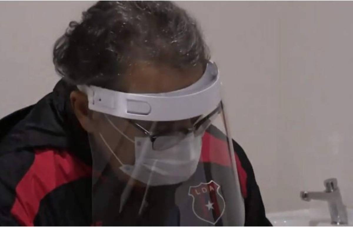 Con mascarilla y guardando distancia; así volvieron a las prácticas los clubes en Costa Rica