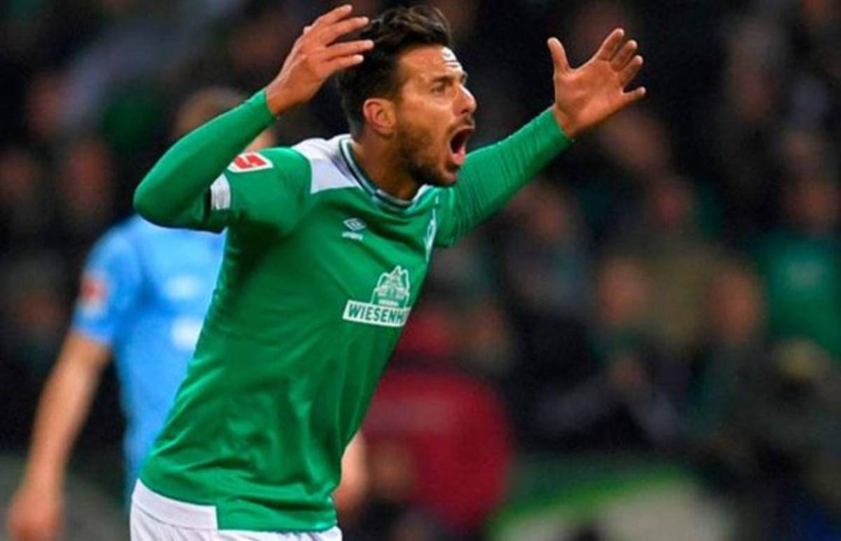 Al igual que Messi: Los 30 futbolistas que pueden negociar con otro club en enero  