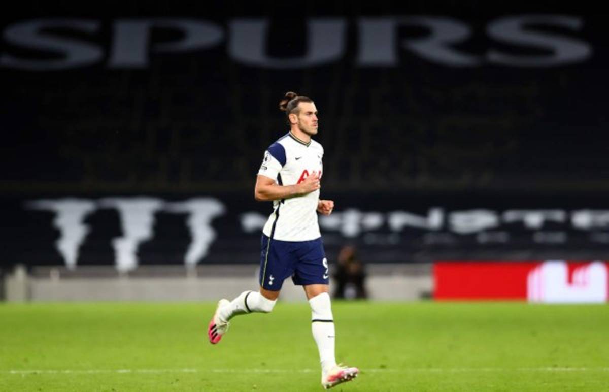 Super salto a lo CR7 y la charla con Mourinho: Así fue el 'amargo' debut de Bale con el Tottenham  