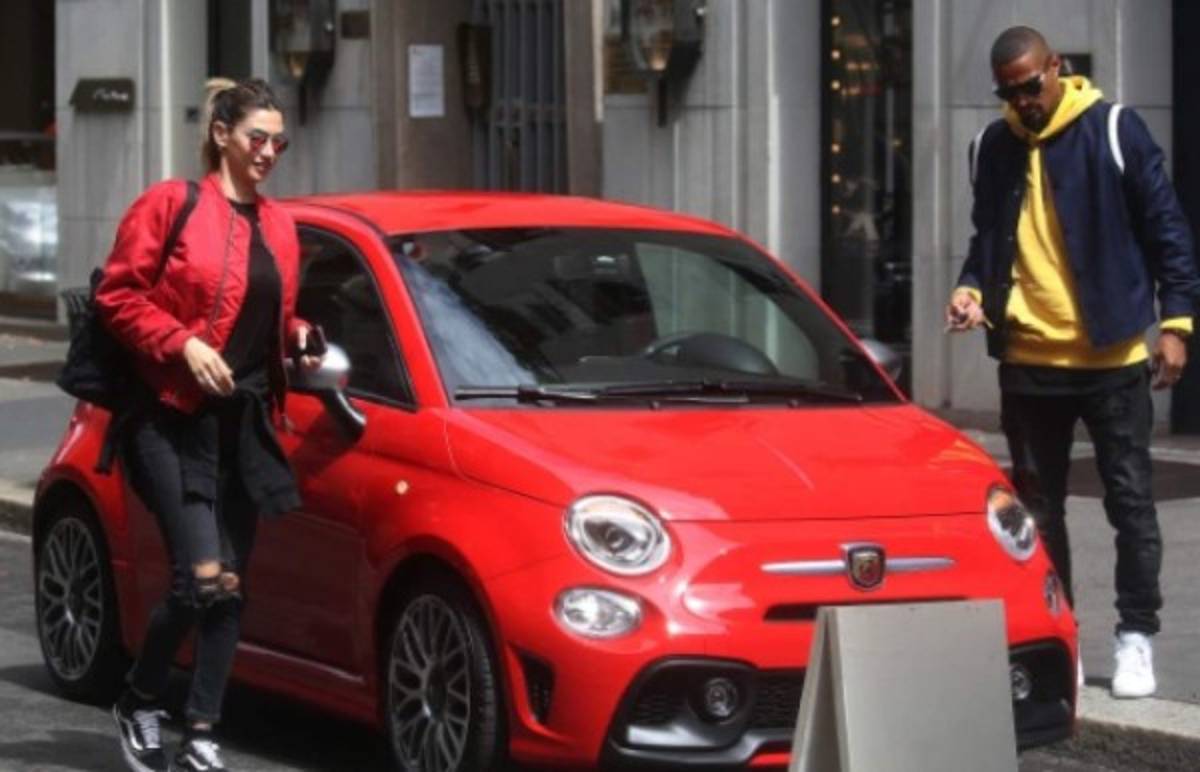 Messi con uno de lujo ¿Cuánto pagan los cracks al mes por el alquiler de un auto?