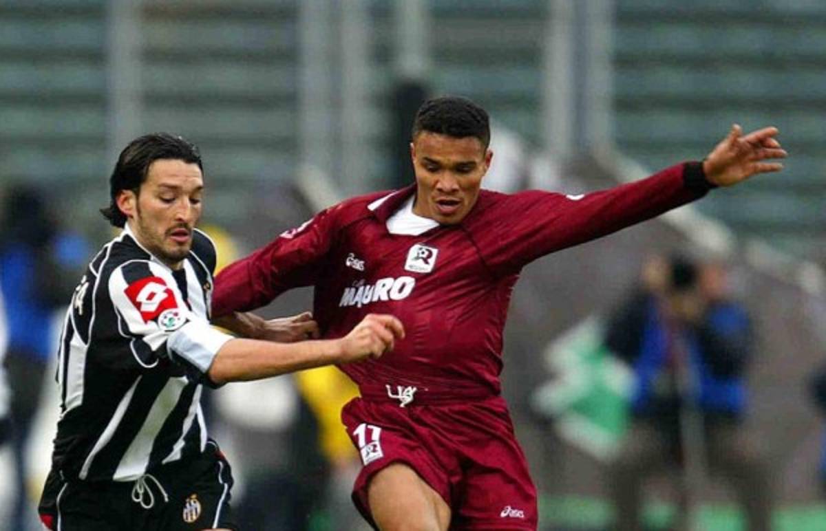 Así era la Legión de Hondureños hace varios años en Europa