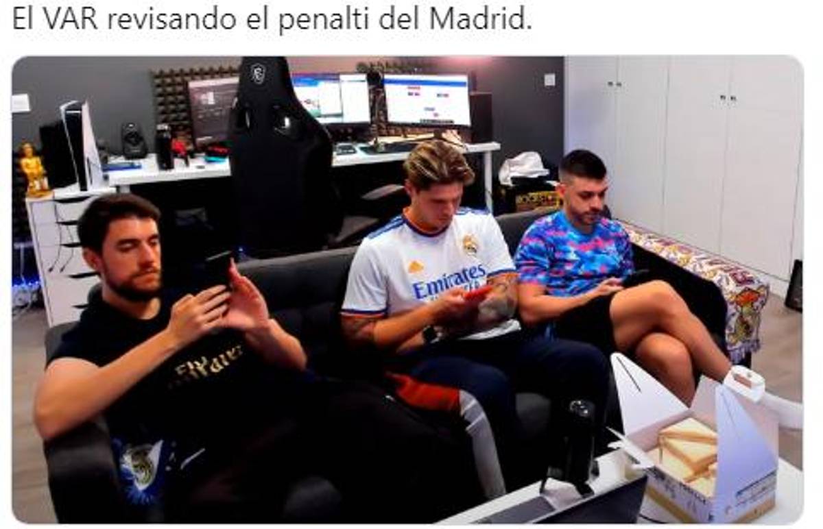 Para reír: Real Madrid ganó la Supercopa y los memes hacen pedazos al Barcelona y el VAR