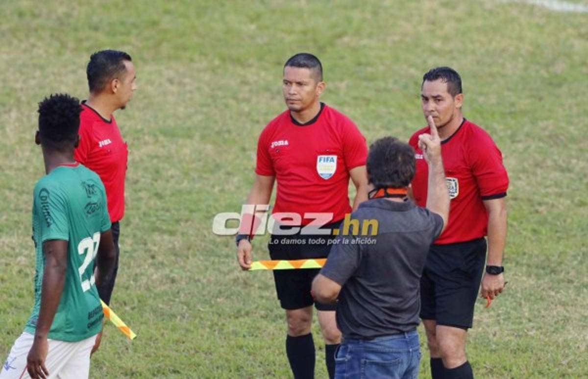 No se vio en TV: Festejo de Diego, la fisioterapeuta del Honduras Progreso y Vargas increpó al árbitro
