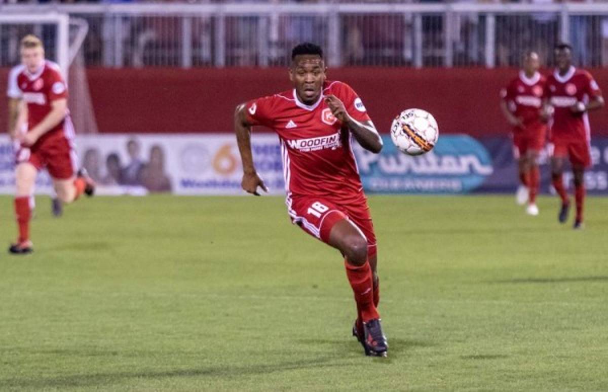 Uno de Premier League: Cuba y la legión de la que prescinde por razones extrafutbolísticas