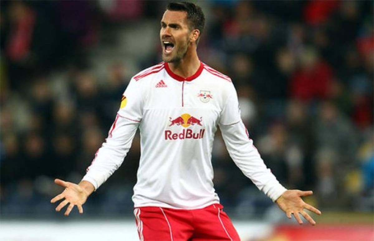 ¡Gigantes! Los futbolistas más altos del mundo