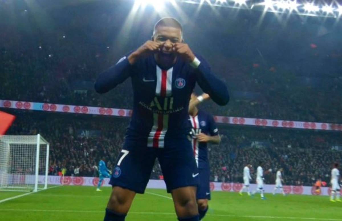 ¡Tremendo! Shenlong se apodera del PSG y así fue captado el brasileño Neymar