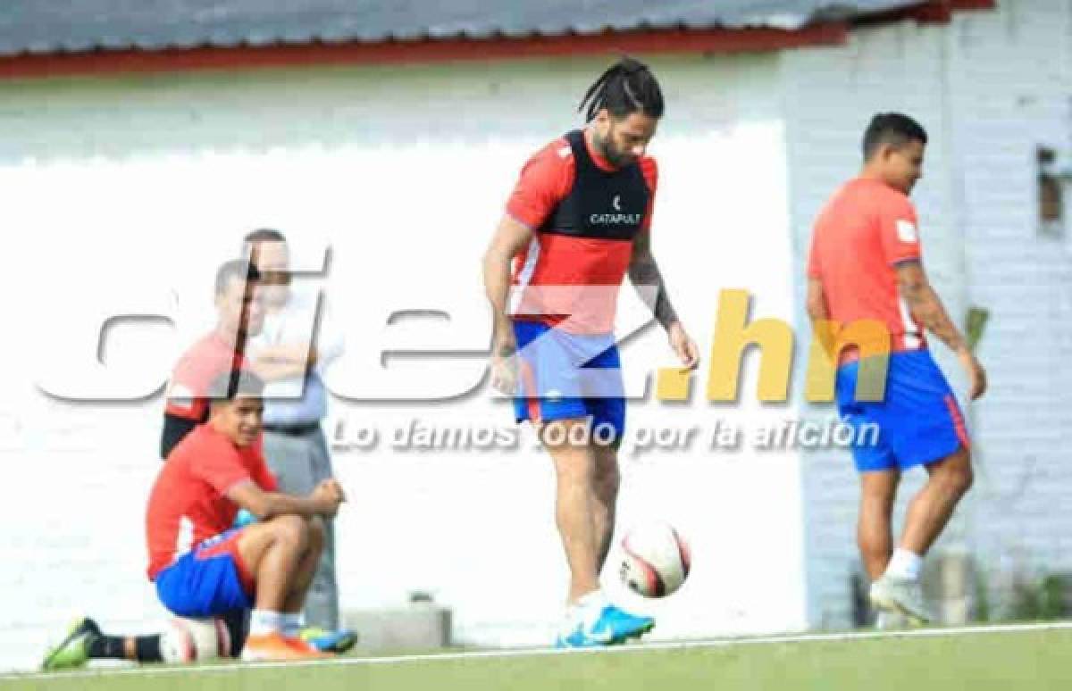 EN FOTOS: Risas, novatos y entrega, así fue el entreno del Olimpia