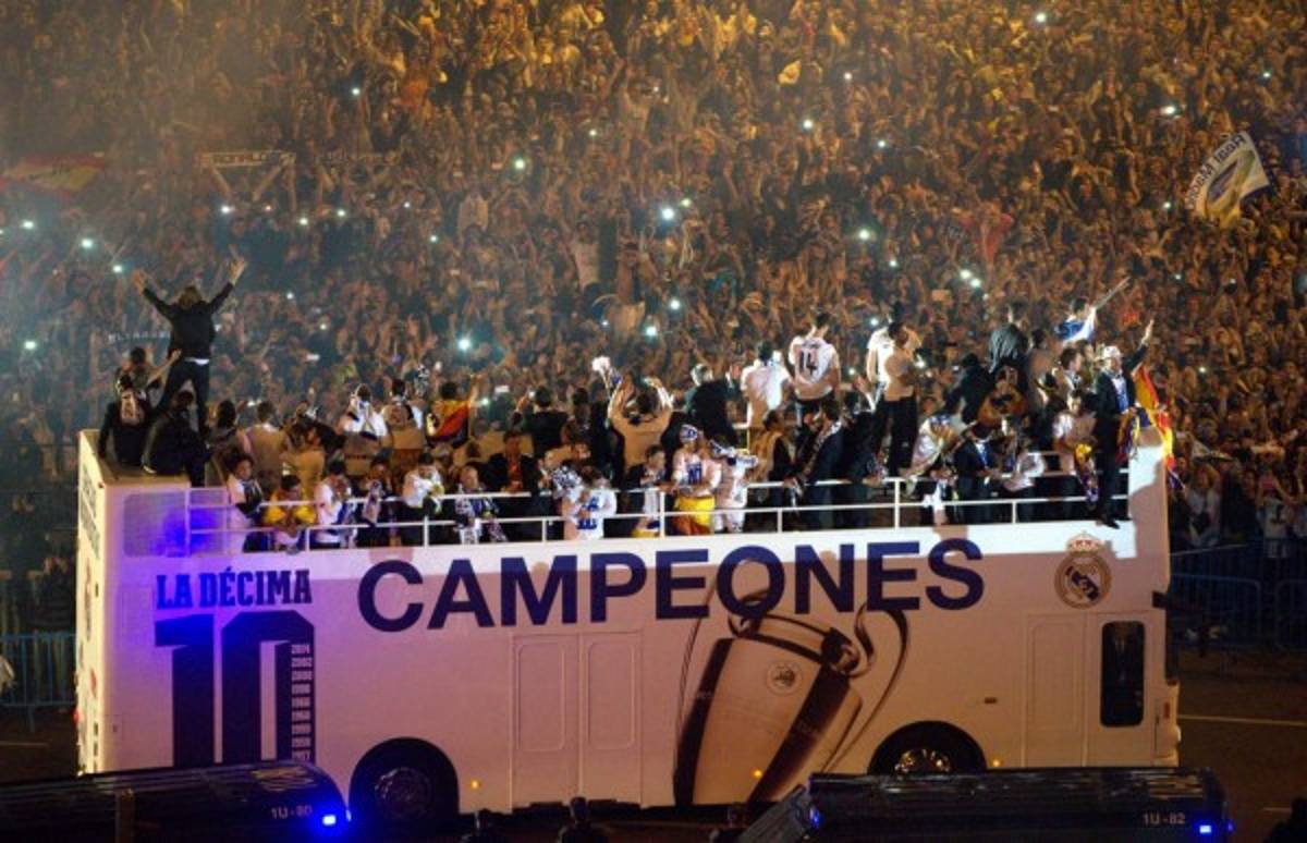 El Real Madrid celebra en la Cibeles
