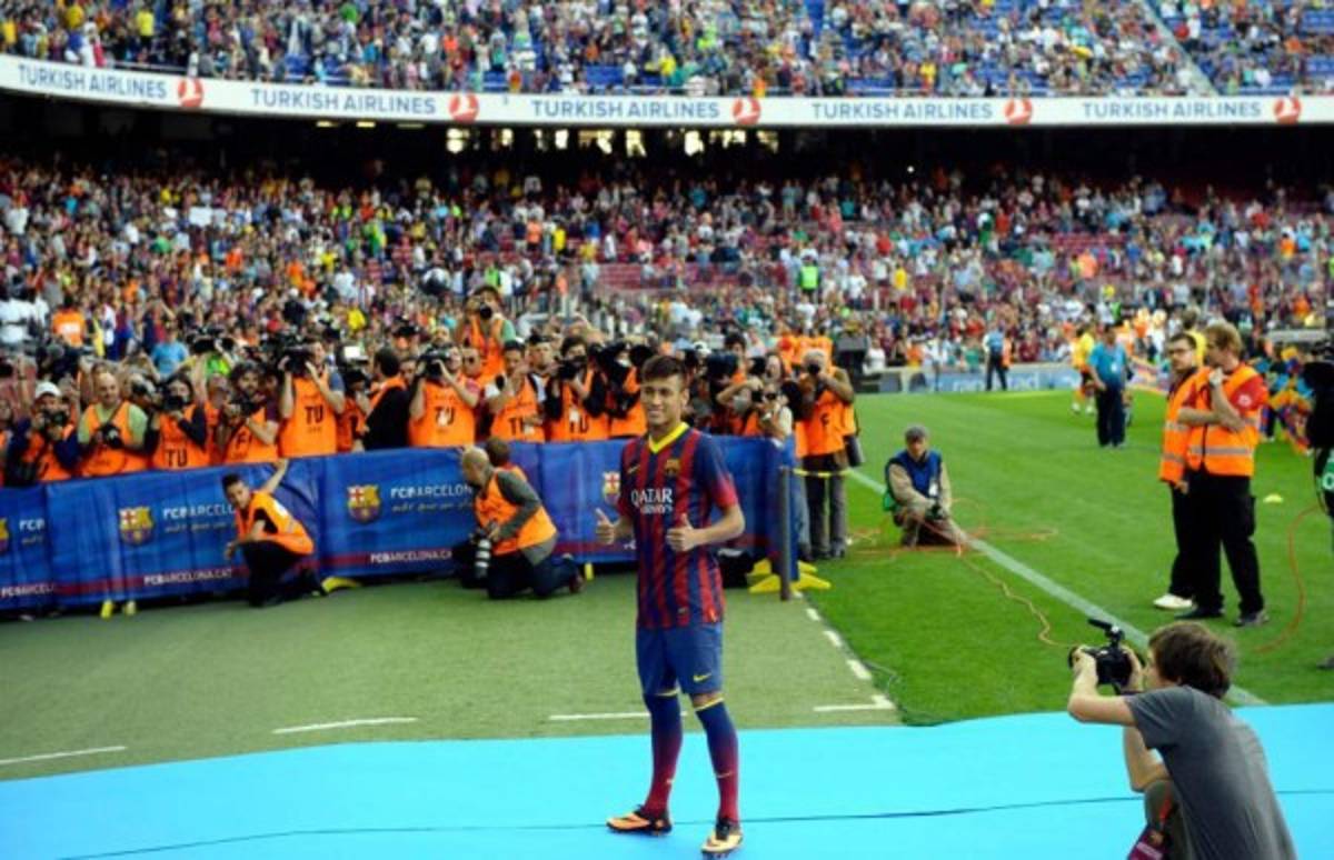 Rumores/Fichaje: La sorpresa de Paulinho en su presentación; el City a punto de dar golpe final