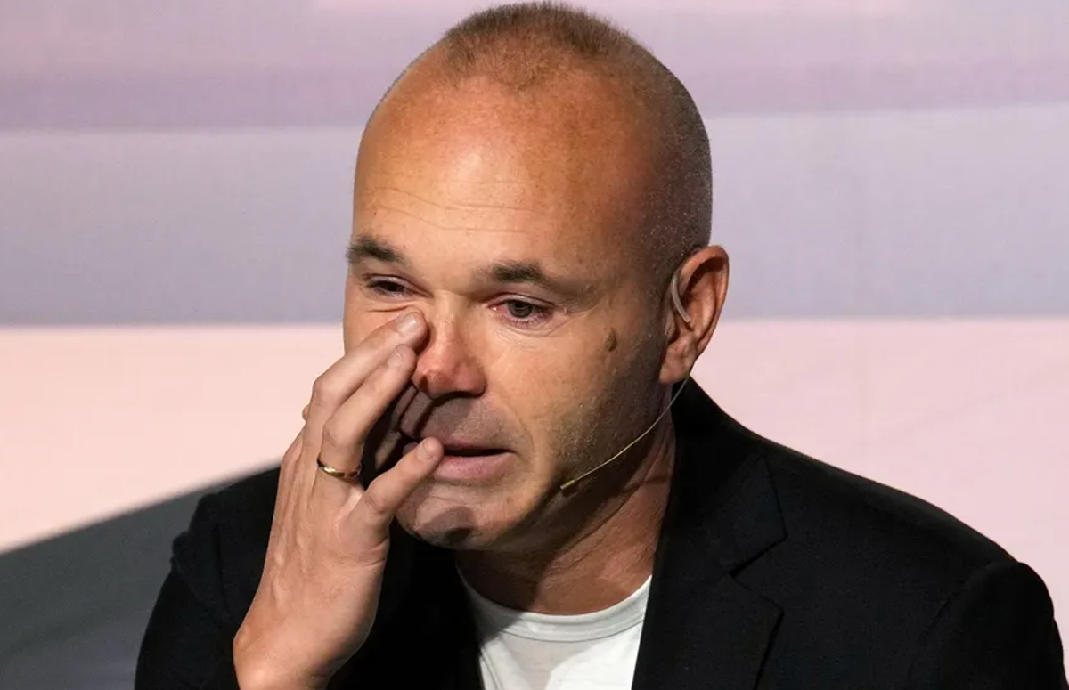 Iniesta no estuvo solo: las grandes figuras que llegaron a su emotiva despedida; Xavi y Laporta, cada uno por su lado