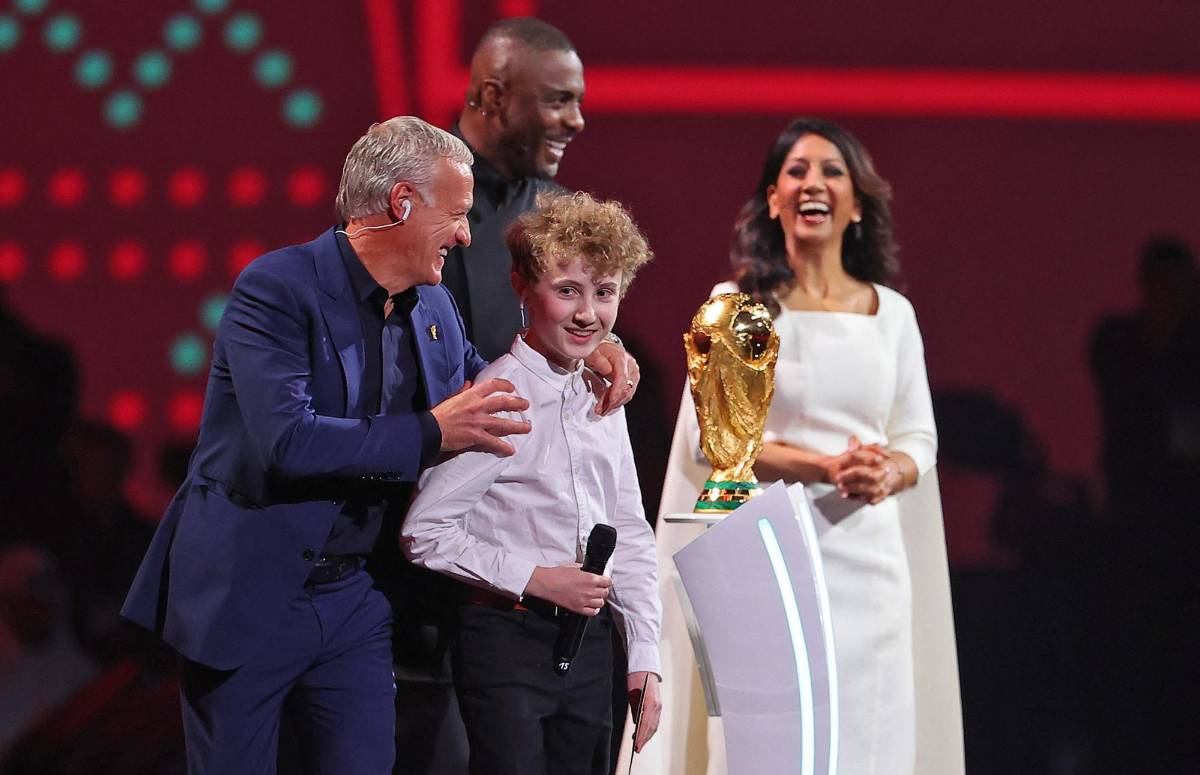 NO SE VIO EN TV: El verdugo de México en Doha, quién es el niño viral y el que siempre estuvo “enojado” en el sorteo de Qatar 2022