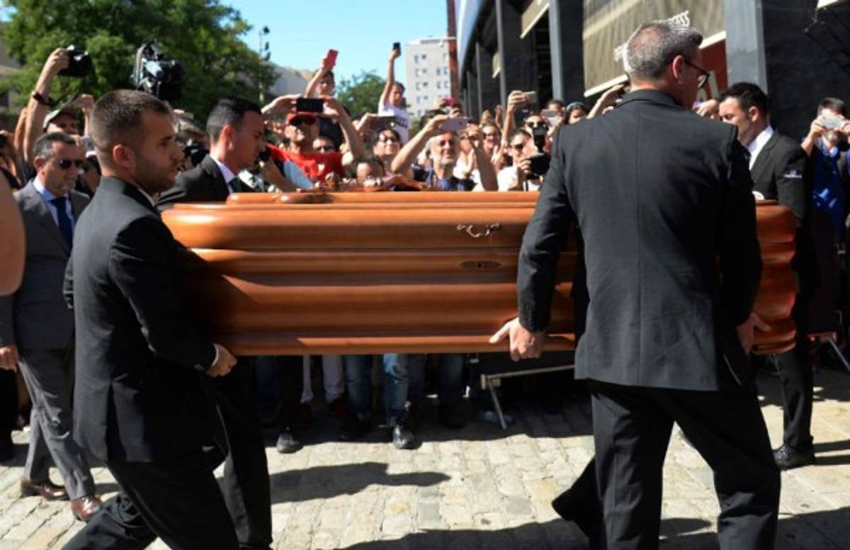 El último adiós: Llanto y dolor en el funeral de José Antonio 'La Perla' Reyes