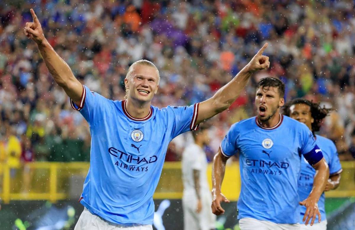 NO SE VIO EN TV: La verdadera melena de Haaland, el consejero y el intruso que entró sin ropa en el Manchester City-Bayern Múnich