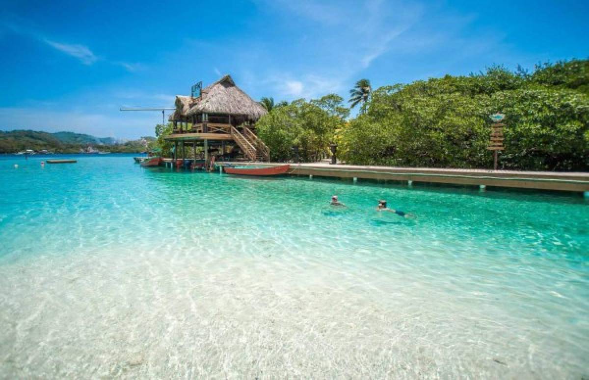 ¡Si hay sol, hay playa! Roatán, el destino paradisíaco de Alberth Elis en sus vacaciones 2019