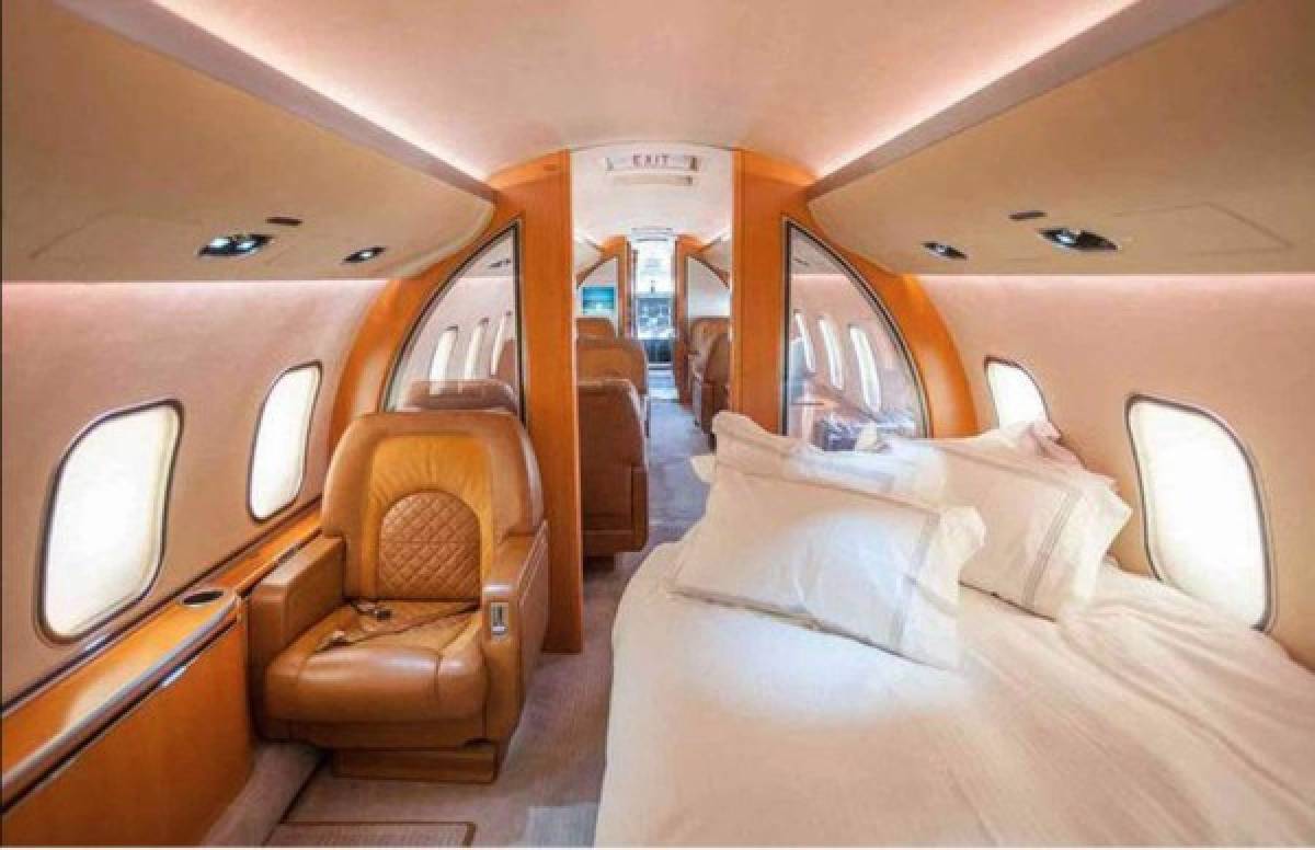 Capacidad para 30 personas y sistema antibalístico: El lujoso jet privado del dueño del Chelsea  