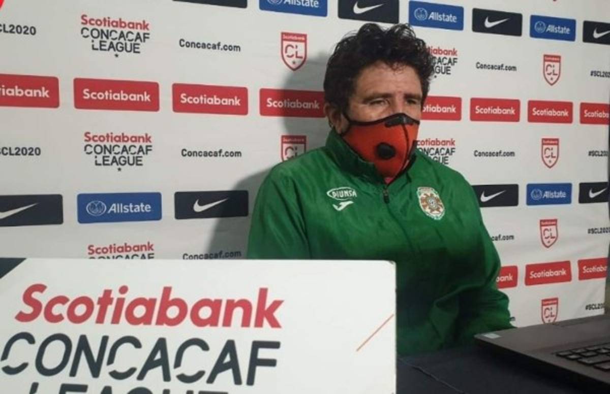 Héctor Vargas confirma baja de Denovan Torres ante Forge y dice que 'es un objetivo tratar de pasar”