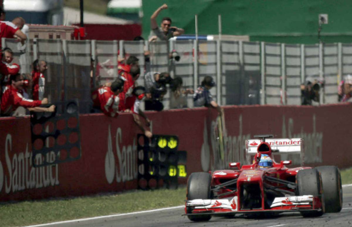 Fernando Alonso gana Fórmula Uno en España