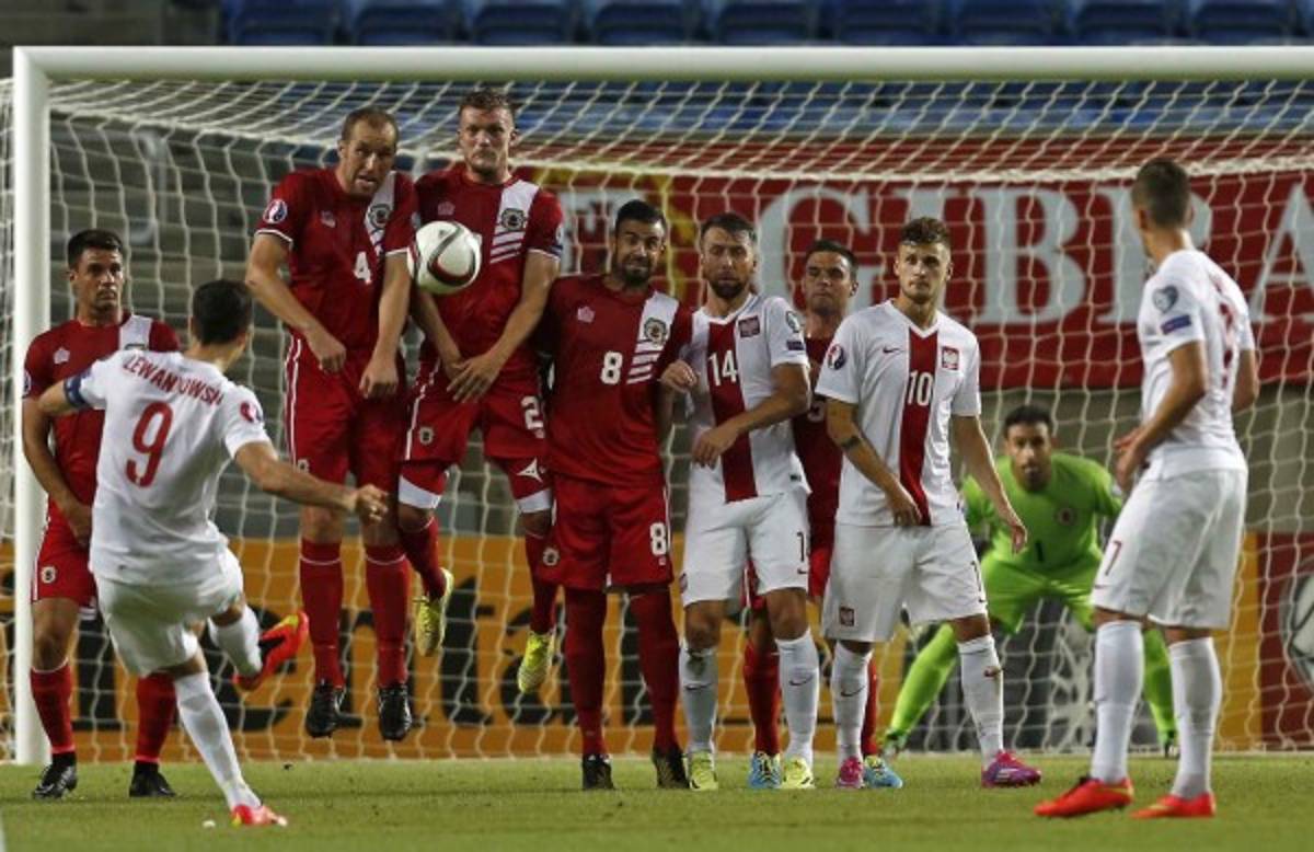 Imágenes de los partidos por las Eliminatorias para Eurocopa