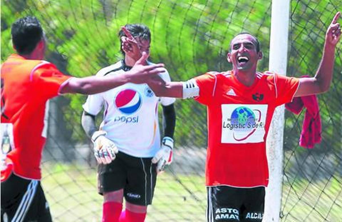 ¿Qué hacen y cómo lucen? La actualidad de los 21 futbolistas de Honduras que jugaron la Copa América 2001