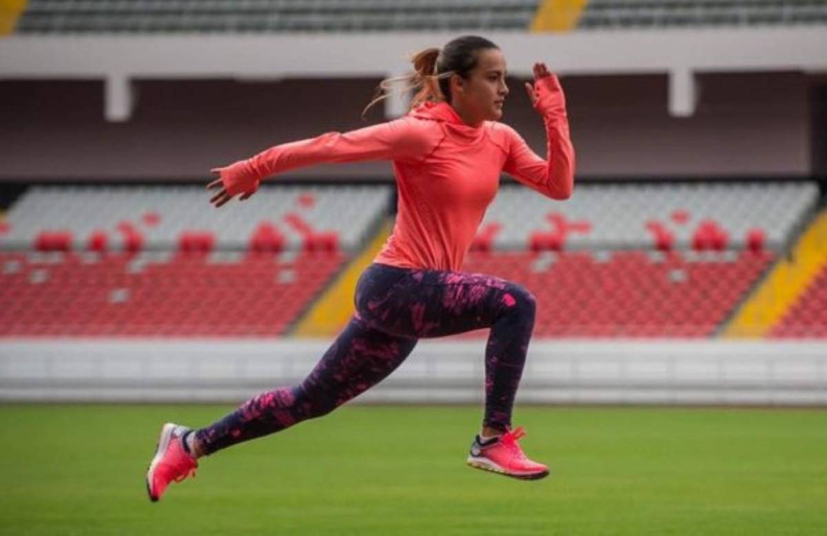 ¡HERMOSA! Melissa Herrera, la nueva legionaria tica que jugará en Colombia