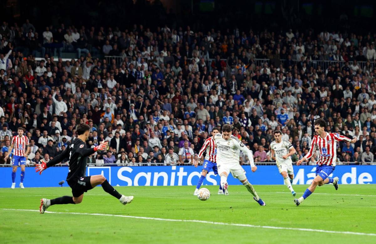 Arbeloa lo castigó por llegar tarde, el polémico penal y así fue captada Ester Expósito en el triunfo del Real Madrid