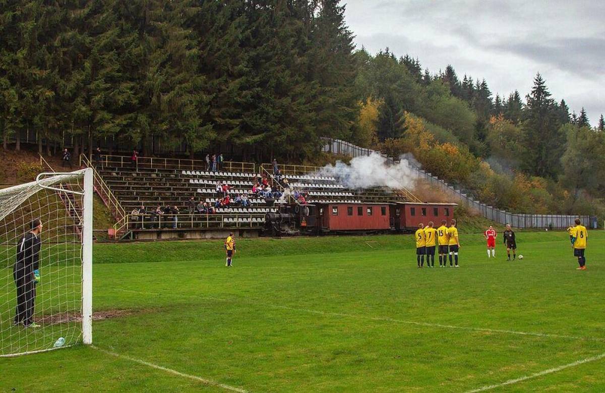 ¡Espectaculares! Los estadios de fútbol con las ubicaciones más increíbles del mundo; uno es de Centroamérica