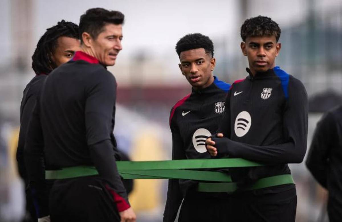 Un crack del Barcelona reveló las estrictas condiciones de Hansi Flick: “Con Xavi eran multas, pero con él...”