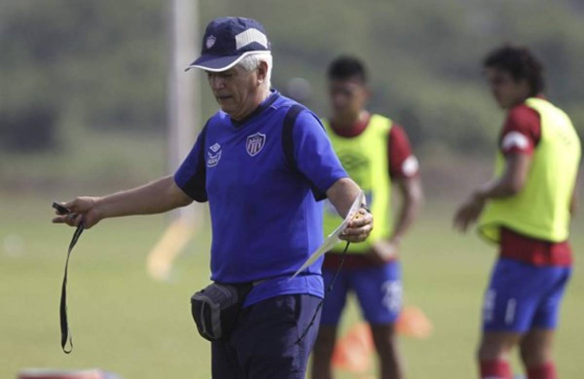 ¡Bicampeón! Pedro Troglio se suma a la lista de entrenadores extranjeros exitosos en Olimpia