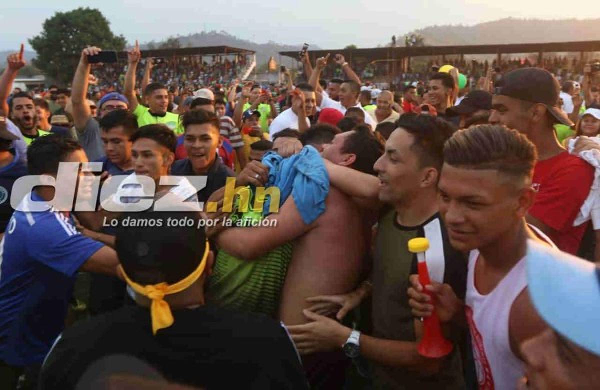 En fotos: Así fue el festejo del Real de Minas al salvar su categoría en Liga Nacional