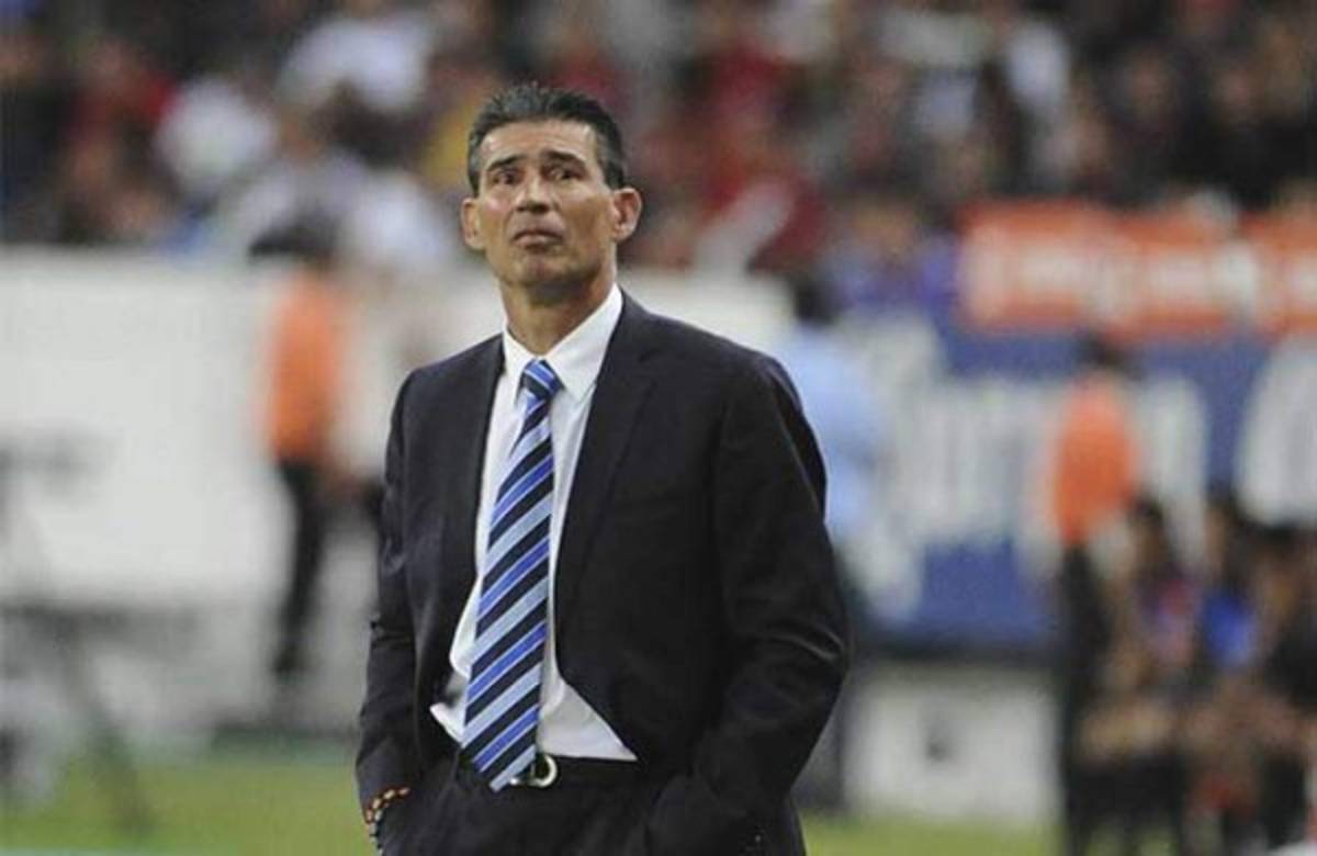 Mundialistas, interinatos y pruebas: Los 27 entrenadores que ha tenido Chivas en la era de Jorge Vergara